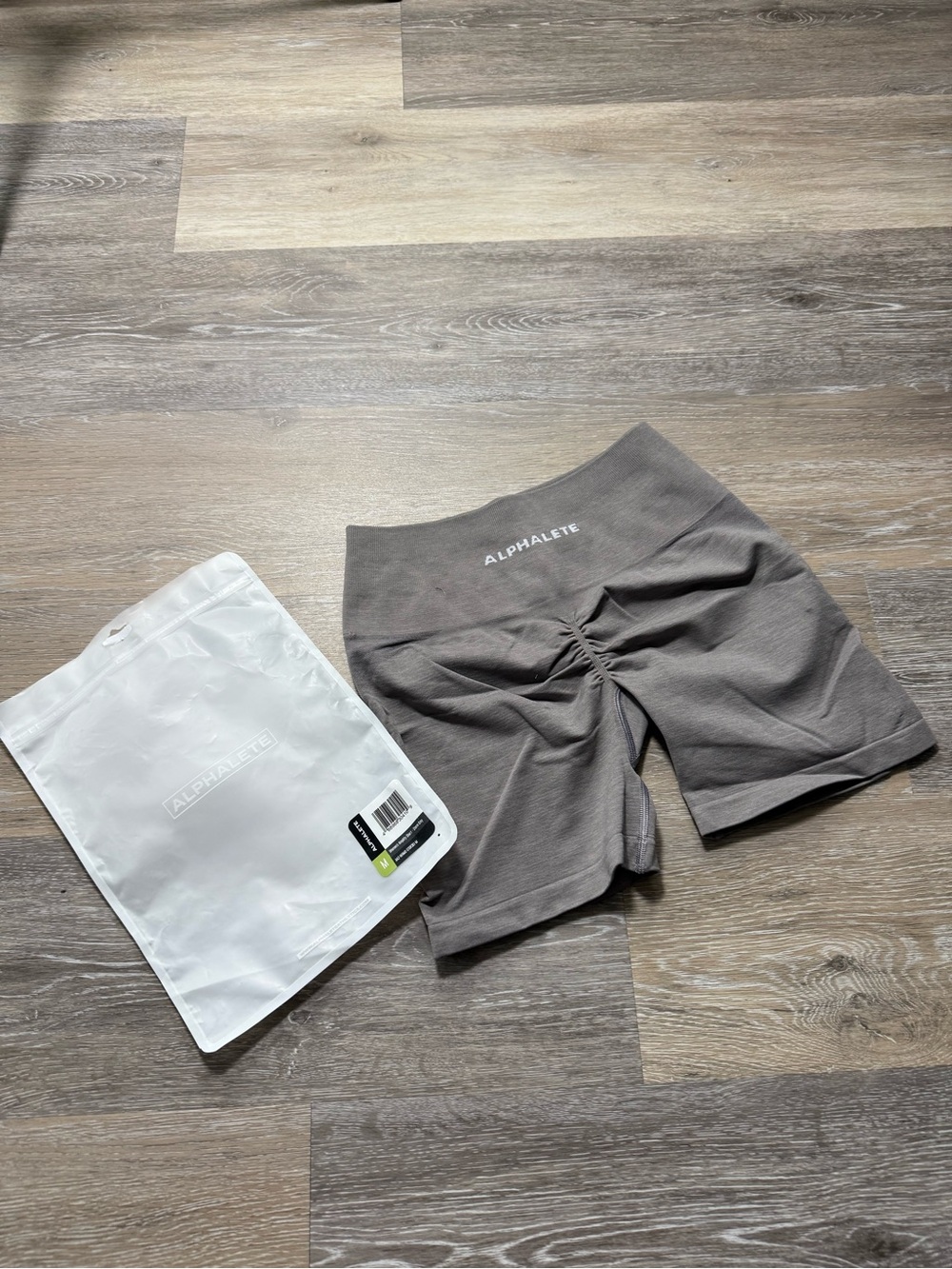 Alphalete Amplify Shorts - Storm Grey / M